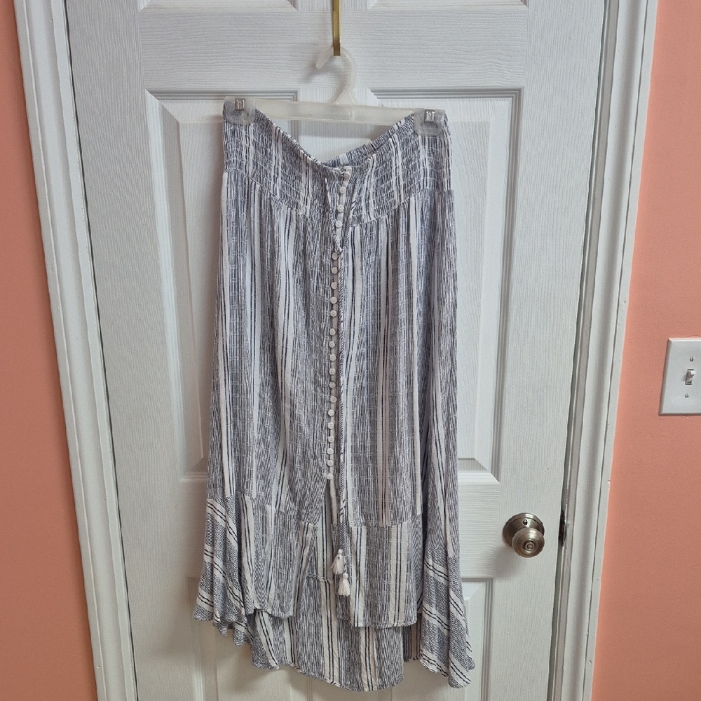 KEREN hart Silver High-Low Maxi Skirt with Tie Front